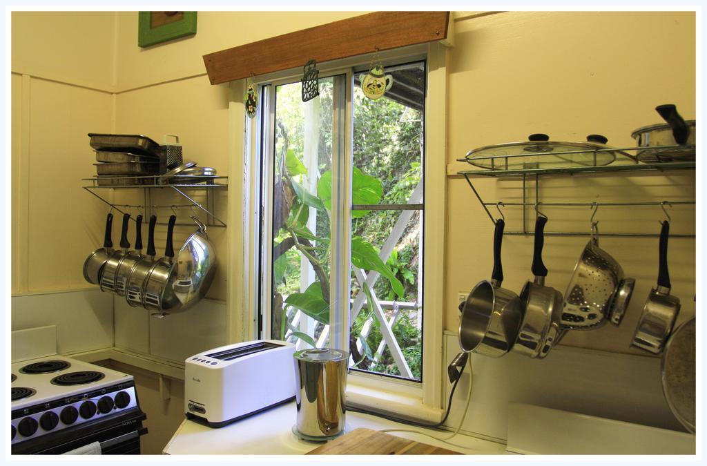 Coral Lodge Bed And Breakfast Inn Townsville Eksteriør billede
