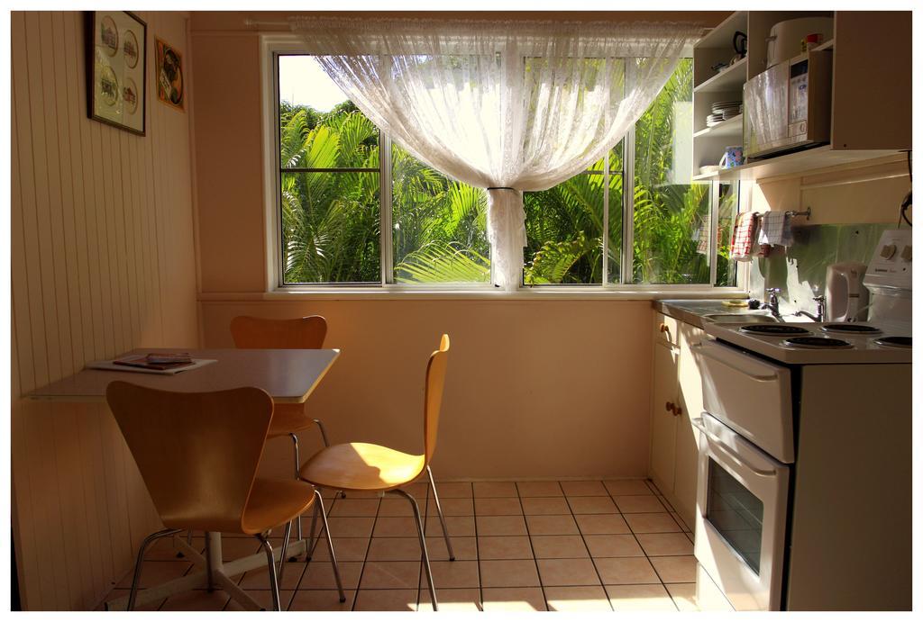 Coral Lodge Bed And Breakfast Inn Townsville Værelse billede