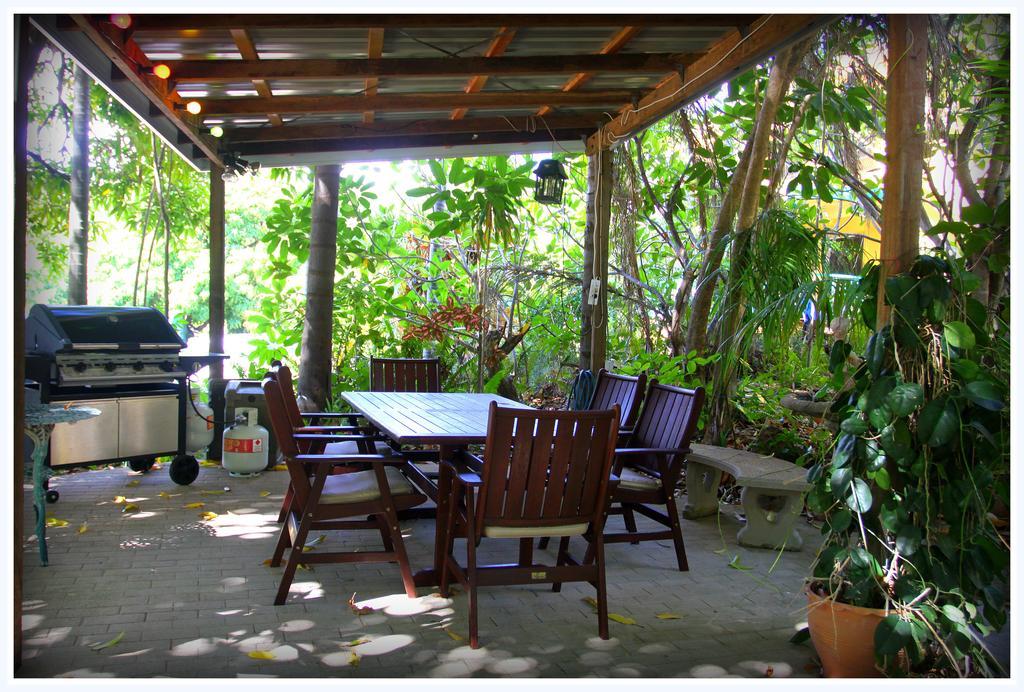 Coral Lodge Bed And Breakfast Inn Townsville Eksteriør billede