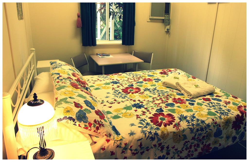 Coral Lodge Bed And Breakfast Inn Townsville Værelse billede