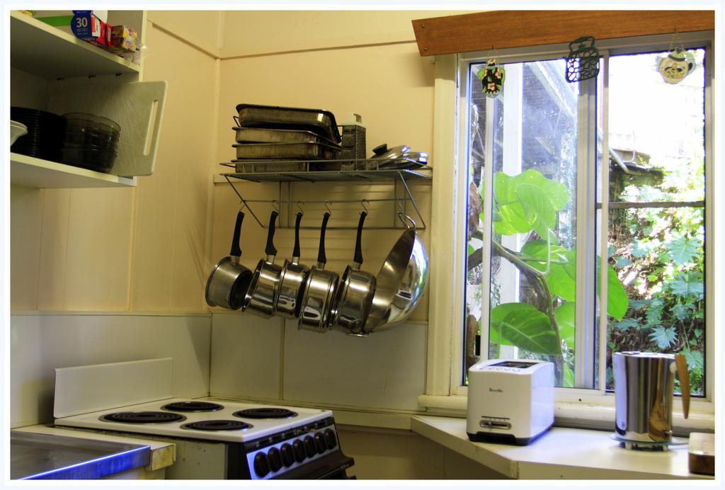 Coral Lodge Bed And Breakfast Inn Townsville Eksteriør billede